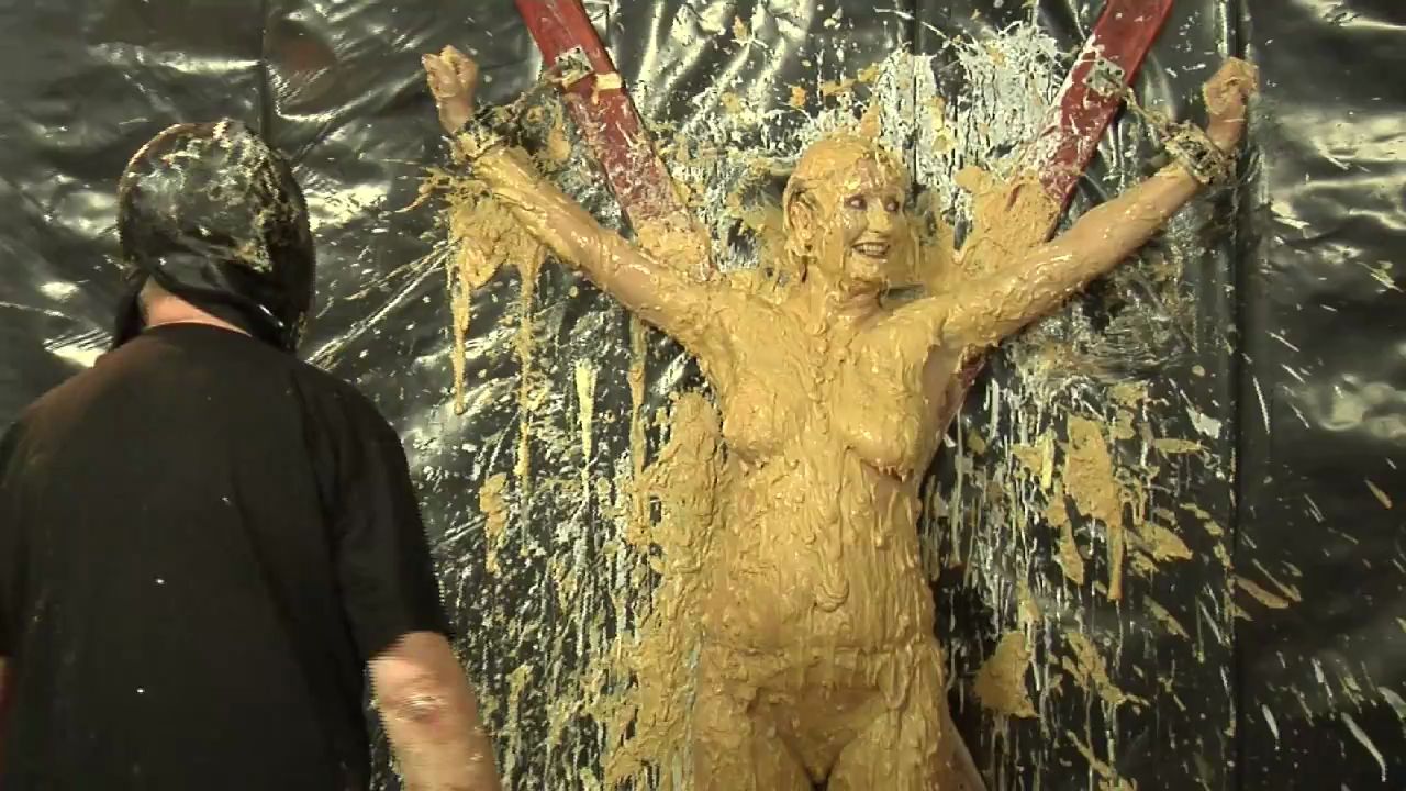 custard-couple-cc-in-james-b_main.jpg