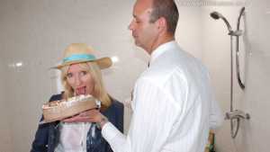 messy-schoolgirl--slapstick-fu_9.jpg